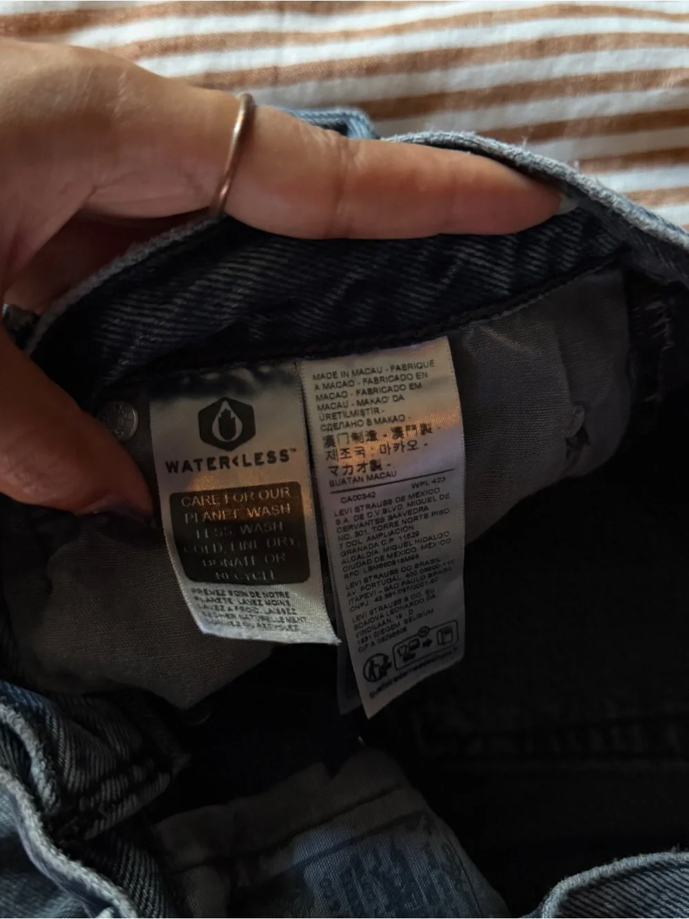 Levi's Women's Black Wash Straight Leg Jeans